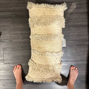 BEAUTIFUL BIG PILLOW